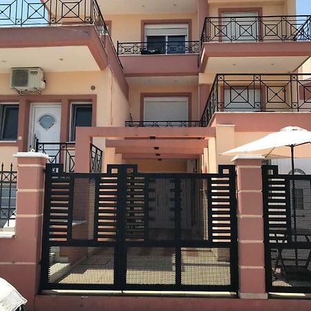 Maria Lux Apartments Volos Bagian luar foto