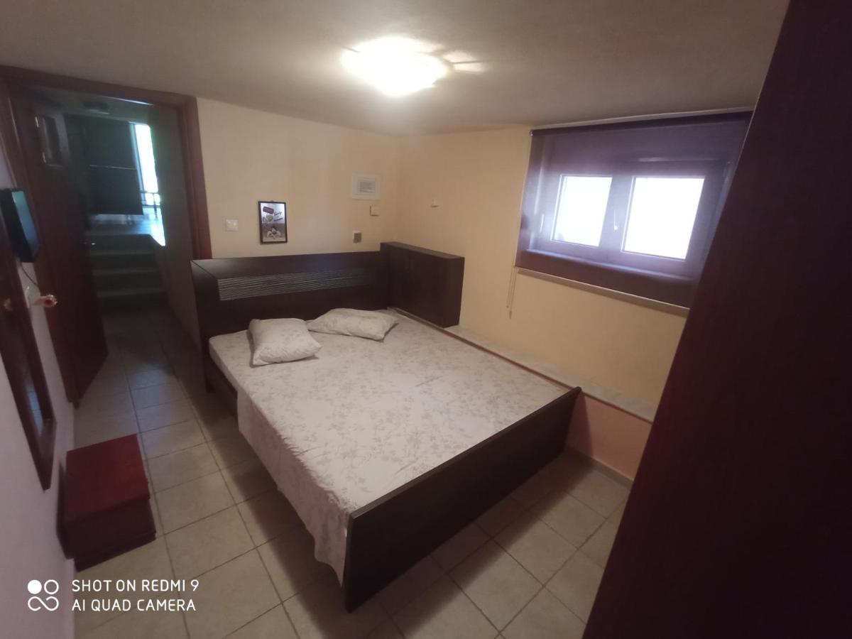 Maria Lux Apartments Volos Bagian luar foto