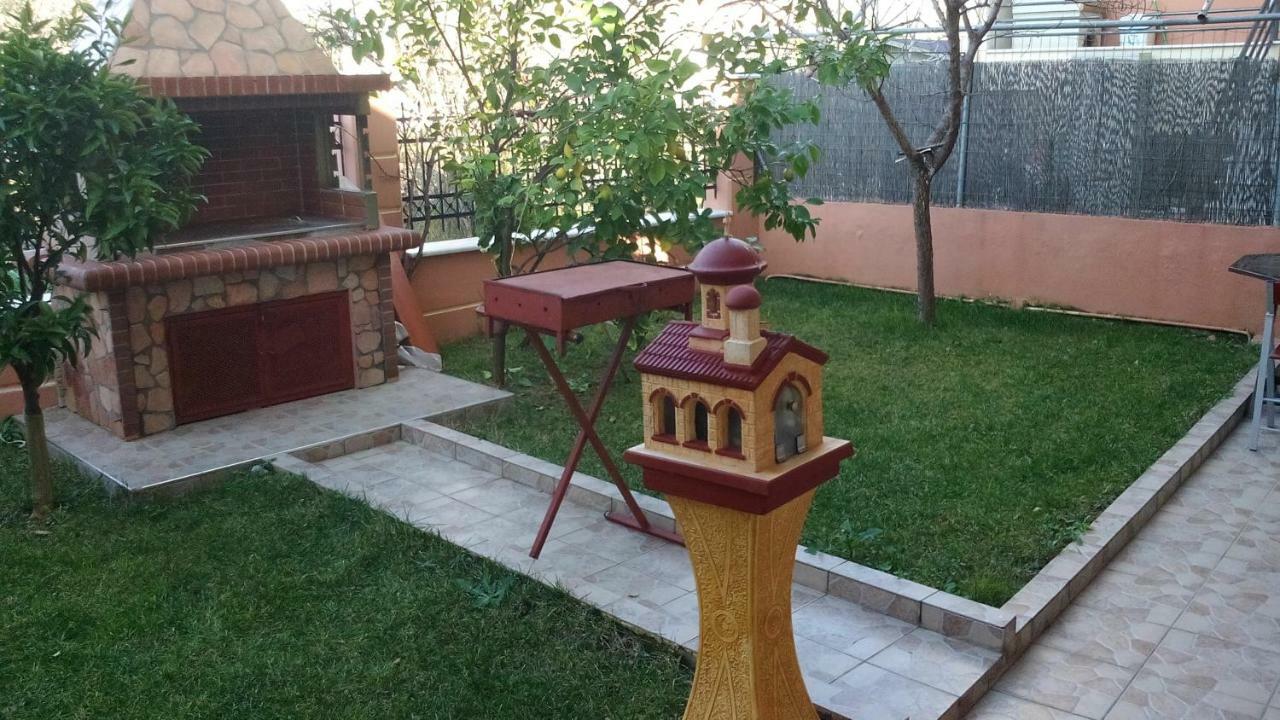 Maria Lux Apartments Volos Bagian luar foto