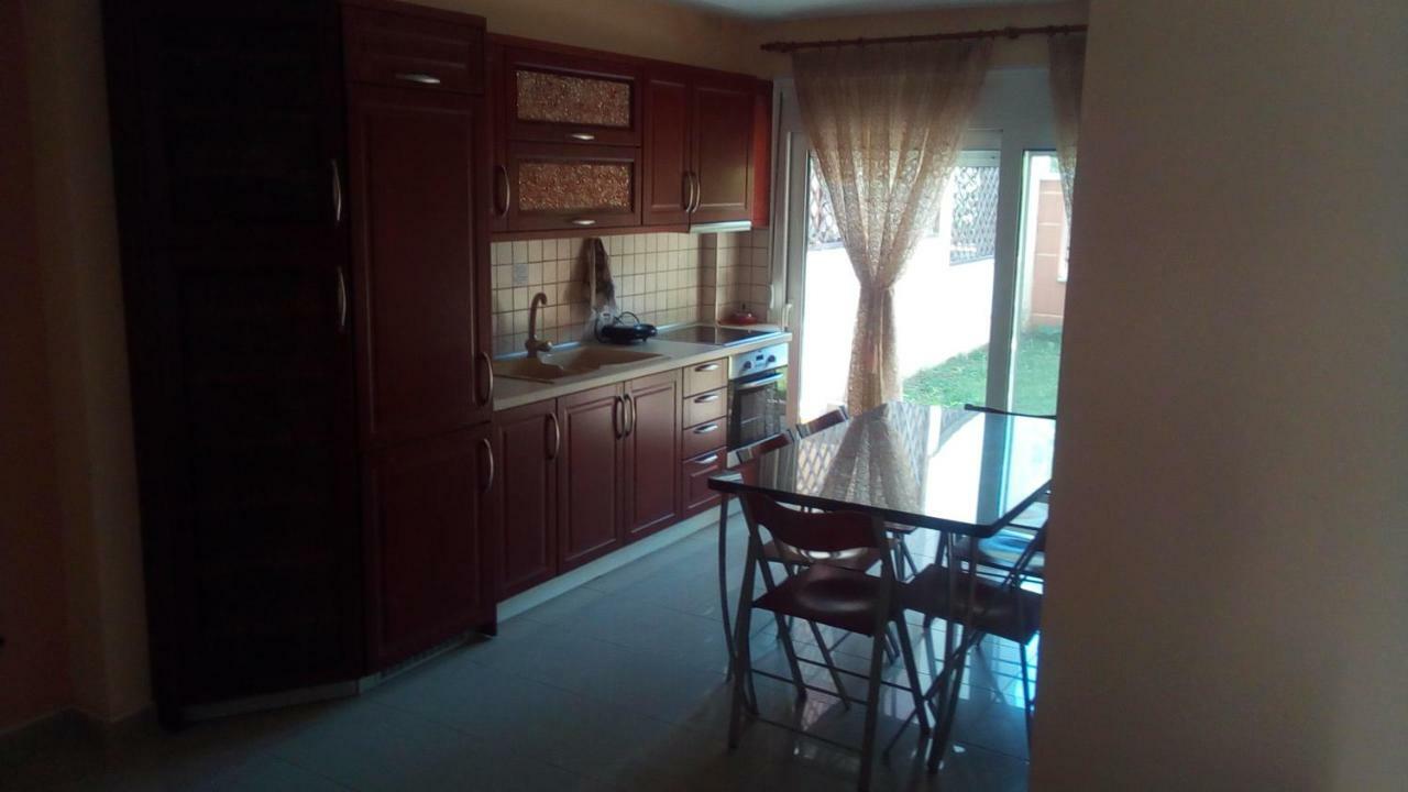 Maria Lux Apartments Volos Bagian luar foto