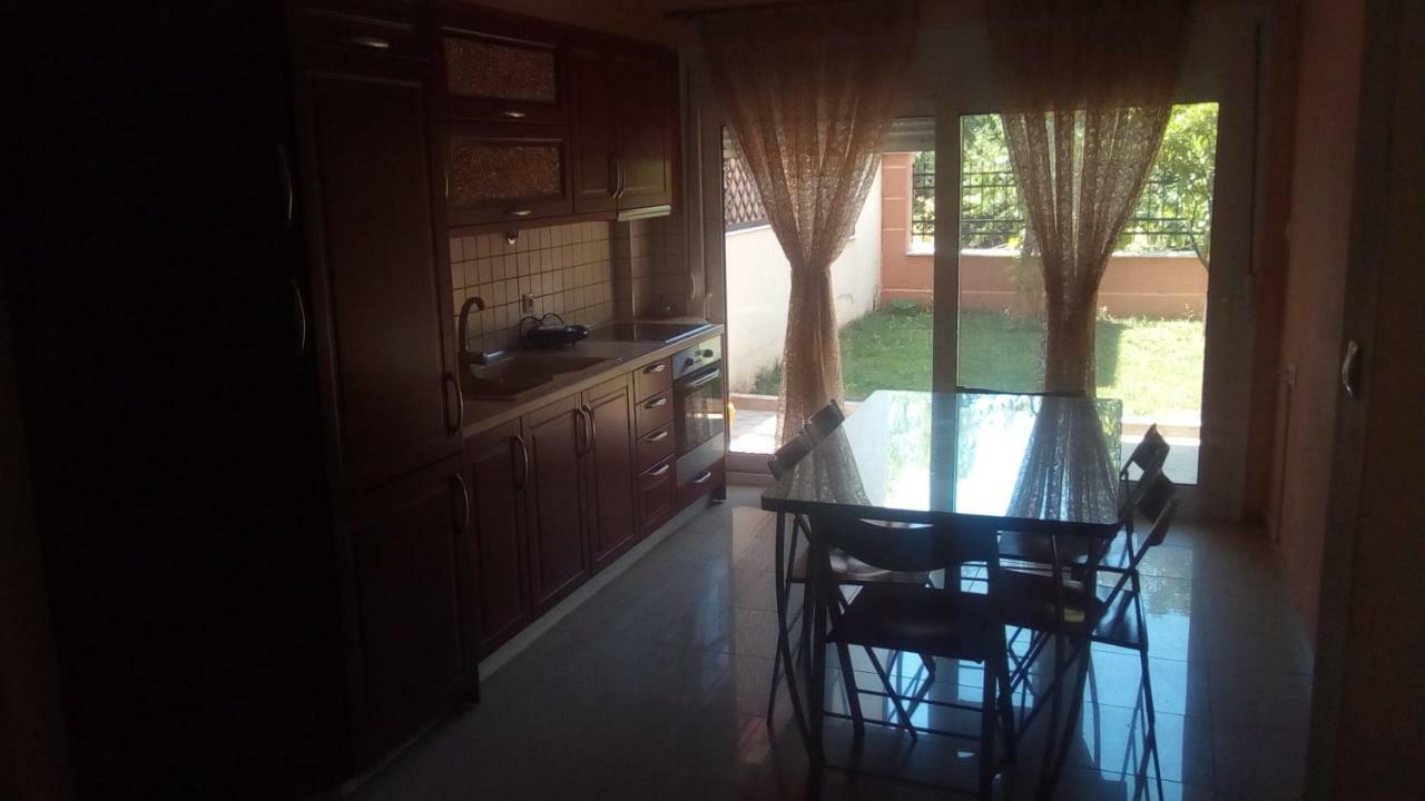Maria Lux Apartments Volos Bagian luar foto