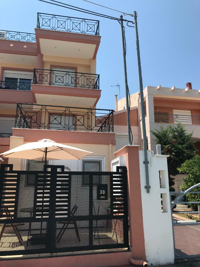 Maria Lux Apartments Volos Bagian luar foto
